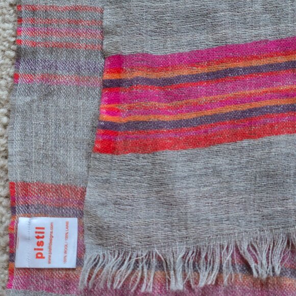 NWOT Pistil 100% Wool Scarf - Picture 5 of 7